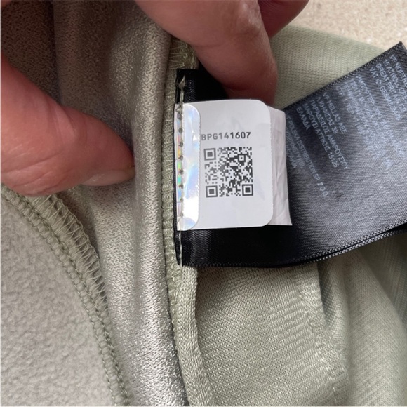 The North Face W Tekware Women's
Tea Green Joggers Size Small - Picture 5 of 16